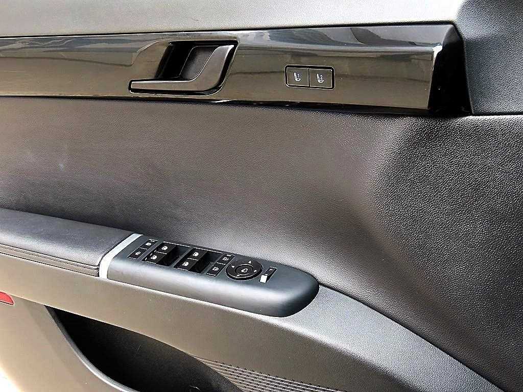 HYUNDAI Grandeur - Vista 12