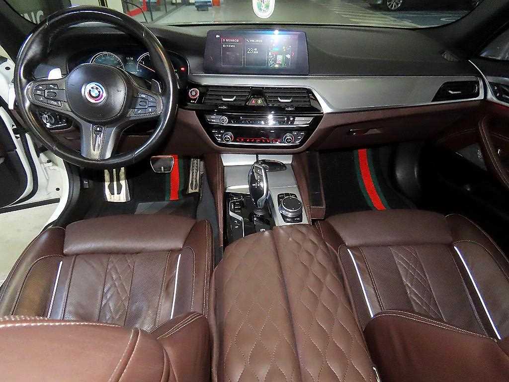 BMW 5 Series - Vista 10