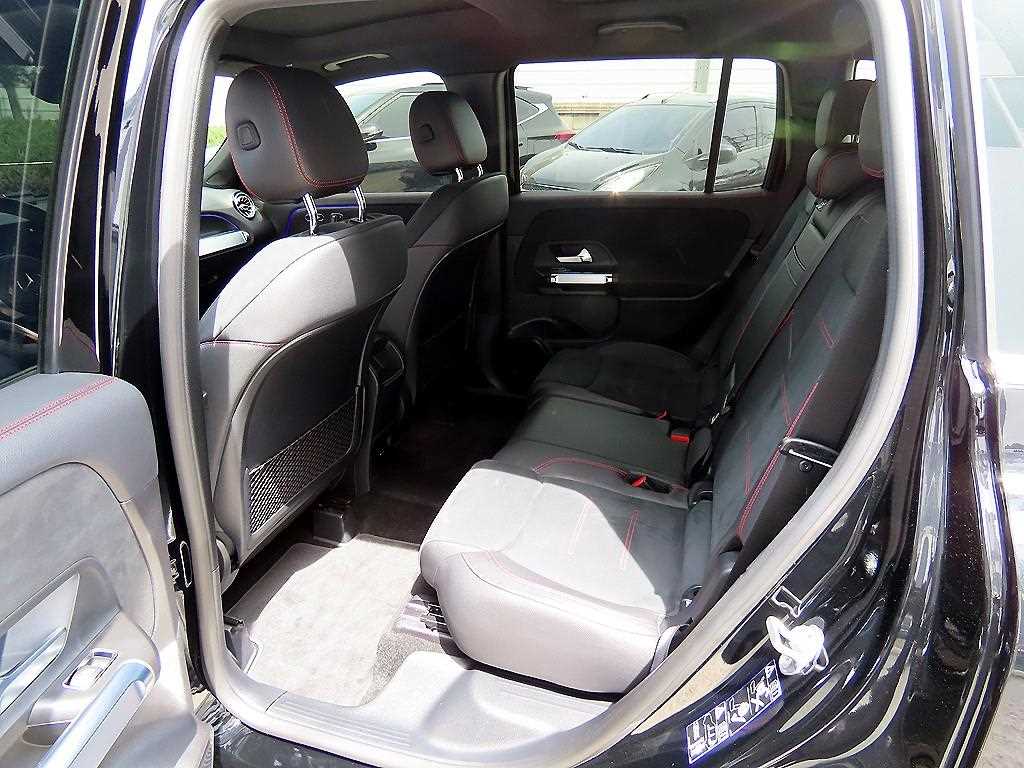 Mercedes Benz GLB Class - Vista 6