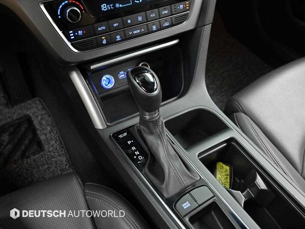 HYUNDAI Sonata - Vista 9
