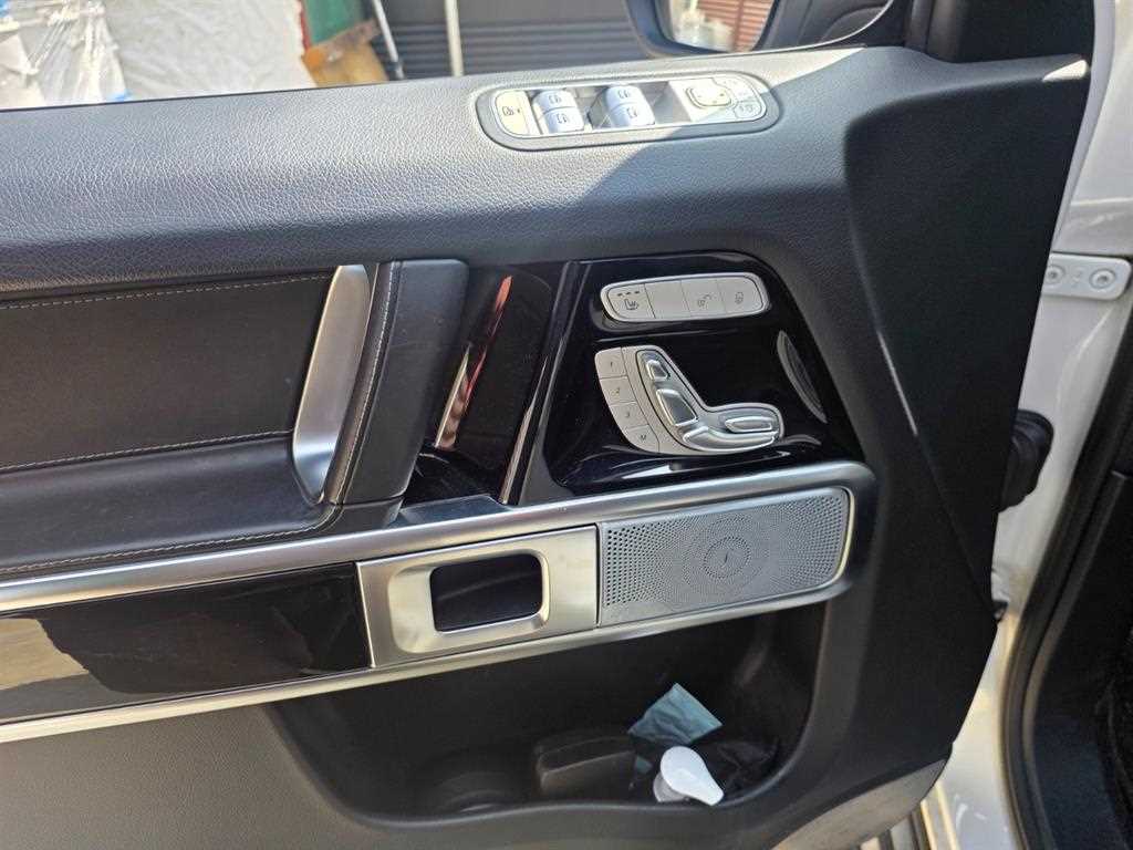 Mercedes Benz G Class (G Wagen) - Vista 9