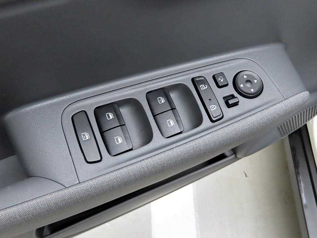 HYUNDAI Casper - Vista 11