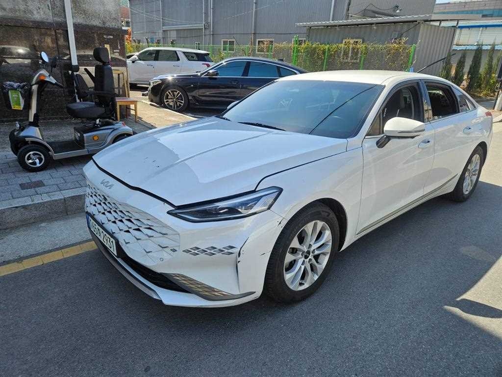 KIA K8 - Vista 3