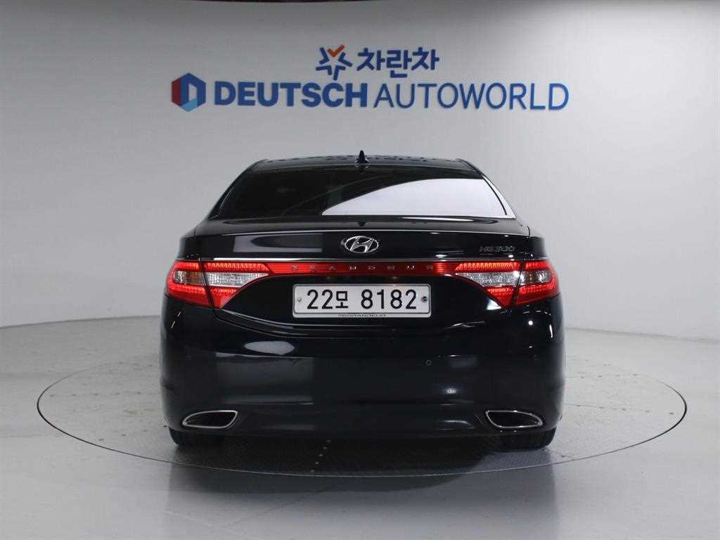 HYUNDAI Grandeur - Vista 4