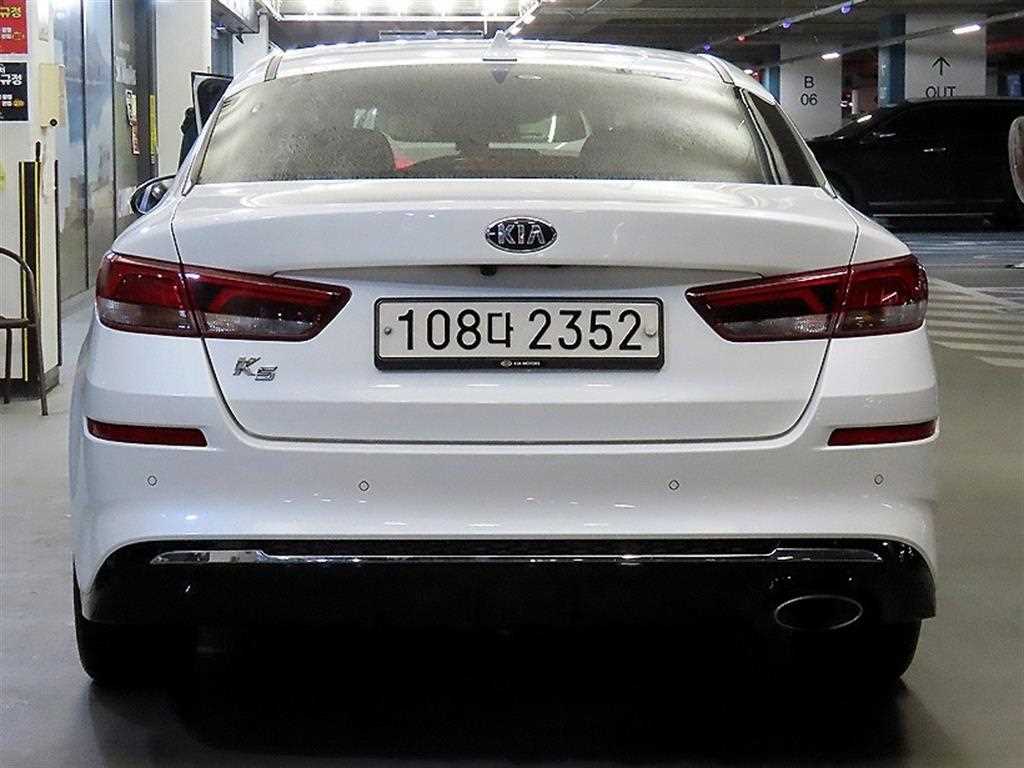 KIA K5 - Vista 5
