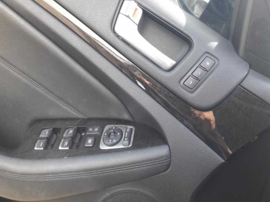 KIA K7 - Vista 10
