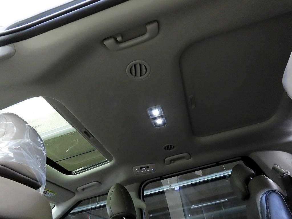 KIA Carnival 2024 Blanco - Importación desde Corea - HF Imports Iquique - Foto 15