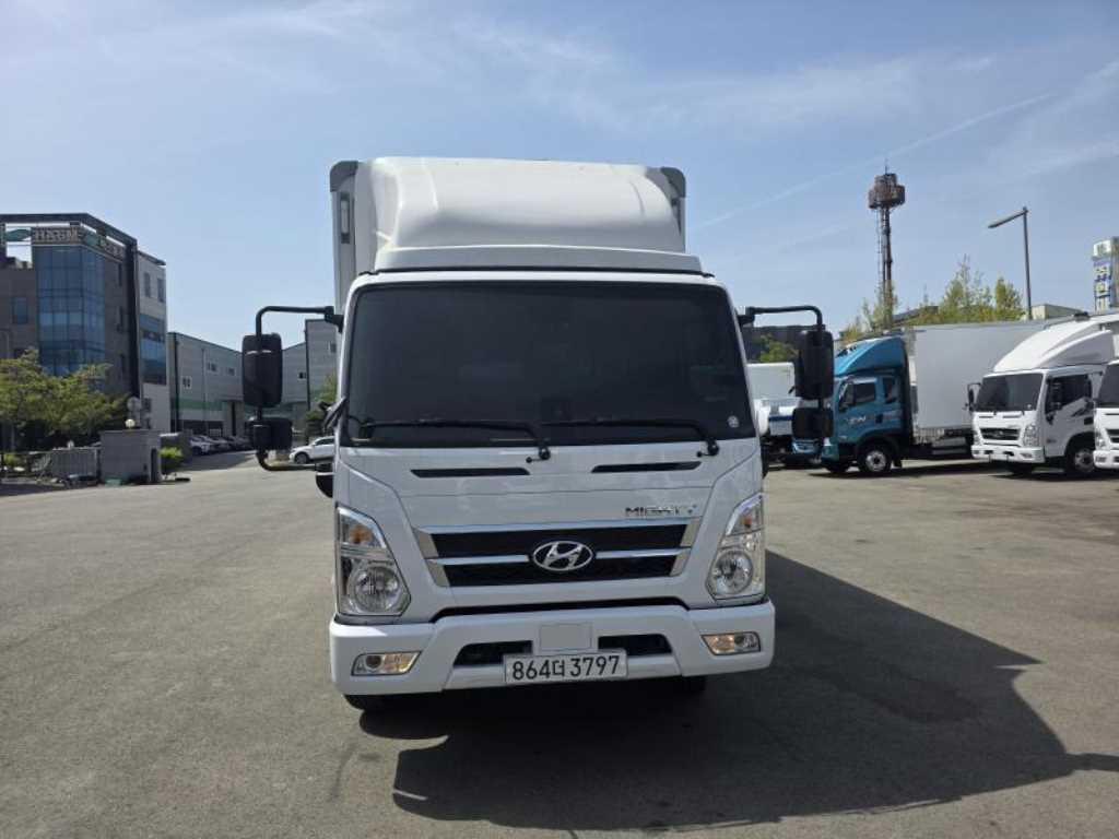 medium and large cargo truck - Vista 2