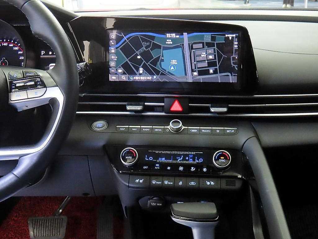 HYUNDAI Avante - Vista 11