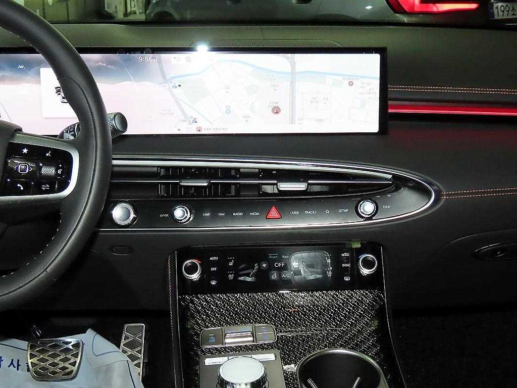 Genesis GV70 - Vista 11