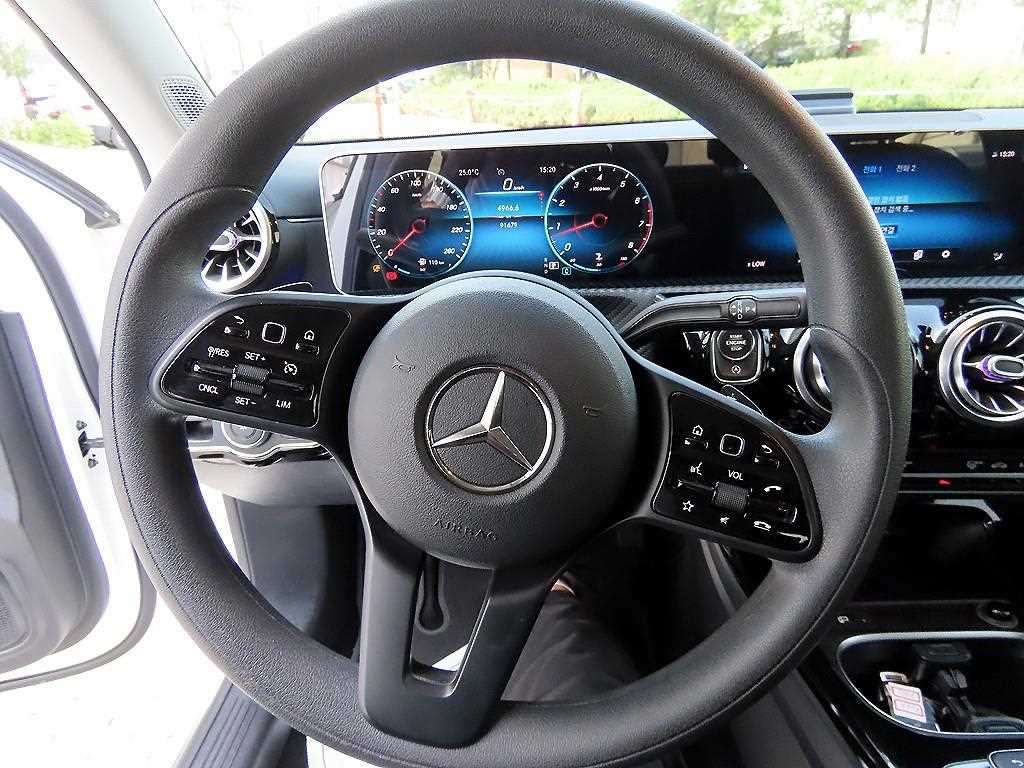 Mercedes Benz A Class - Vista 8