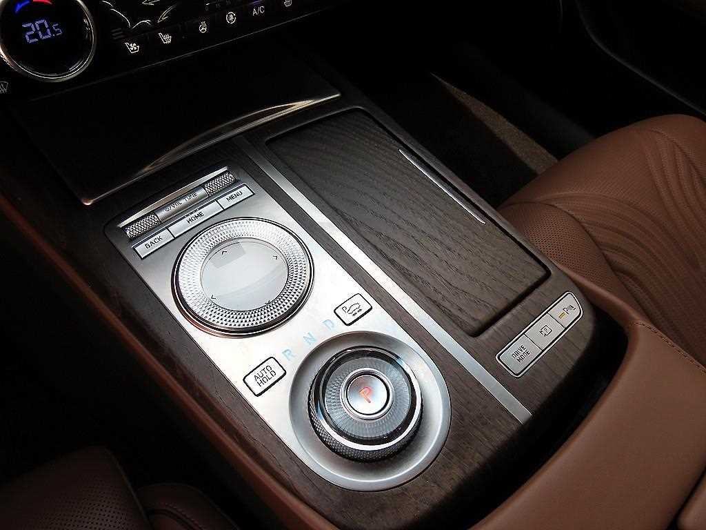 Genesis G80 - Vista 11