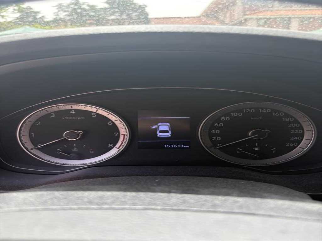 HYUNDAI Grandeur - Vista 3