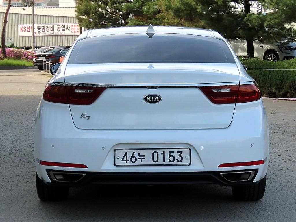 KIA K7 - Vista 4