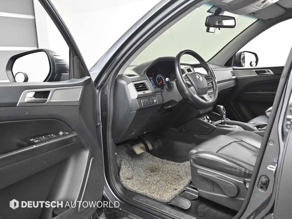 Ssangyong Rexton - Vista 11