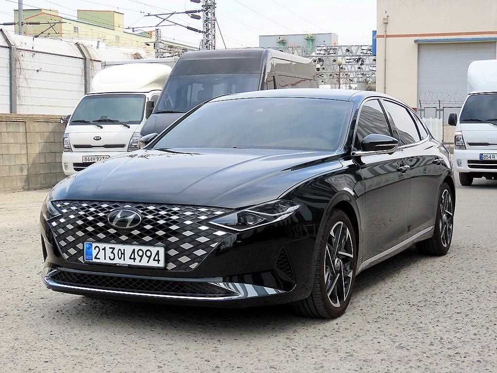 HYUNDAI Grandeur - Vista 2
