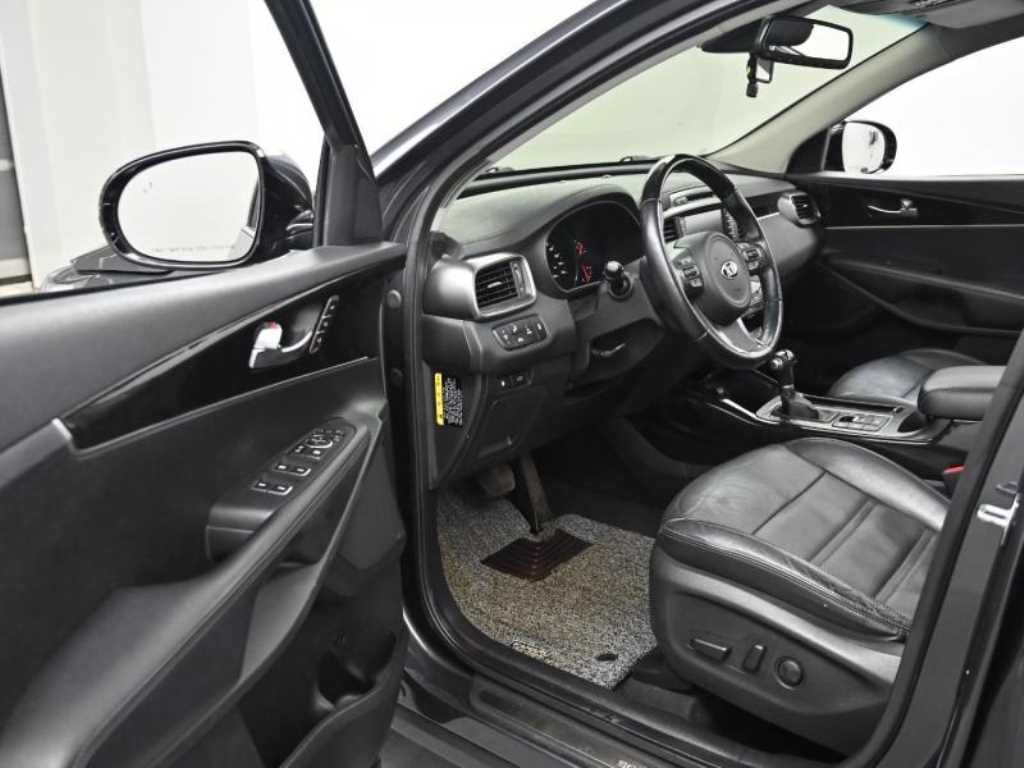 KIA Sorento - Vista 11