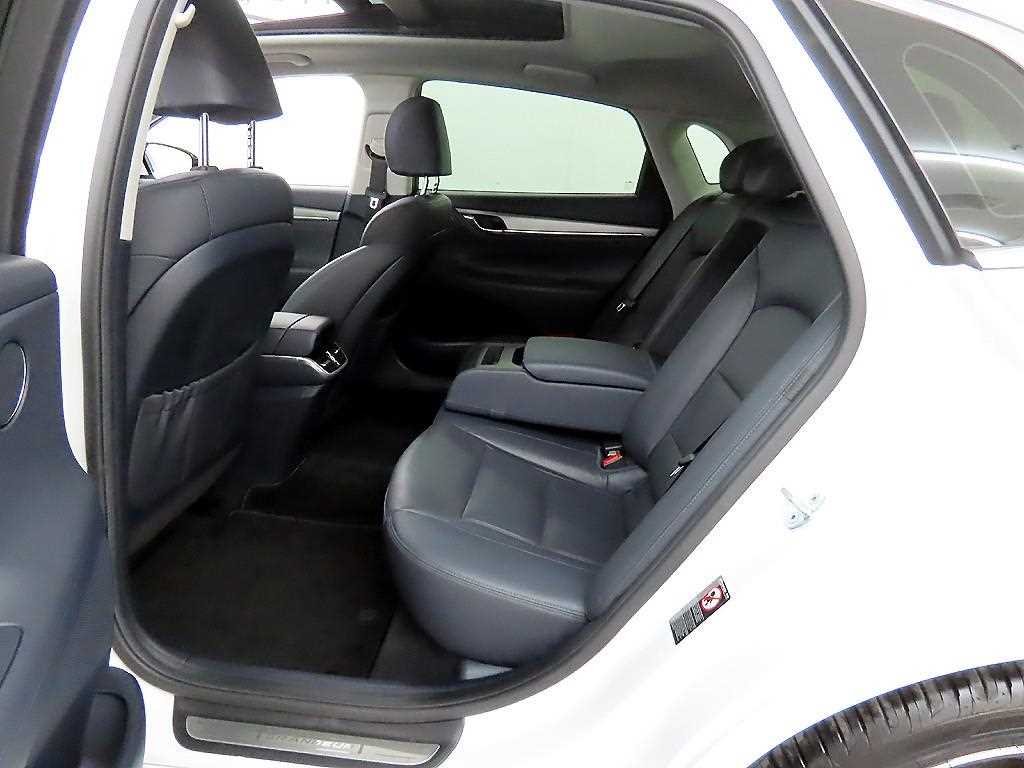 HYUNDAI Grandeur - Vista 6