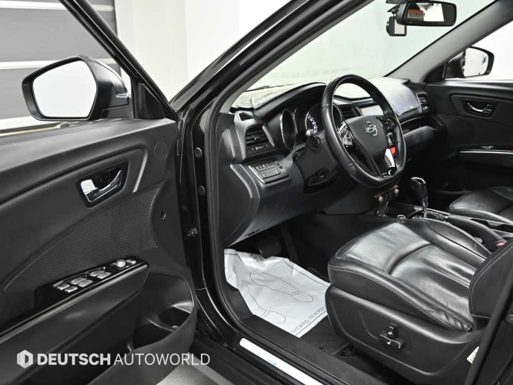 Ssangyong Tivoli - Vista 11