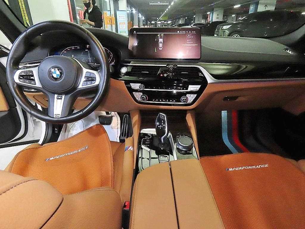 BMW 5 Series - Vista 10