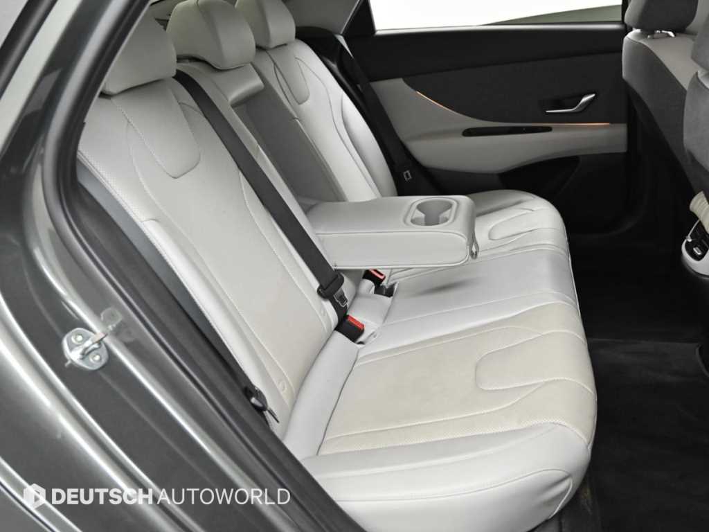 HYUNDAI Avante - Vista 12