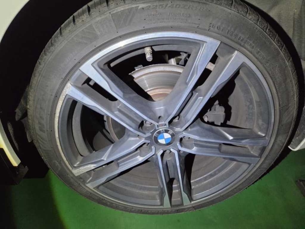 BMW 1 series - Vista 3