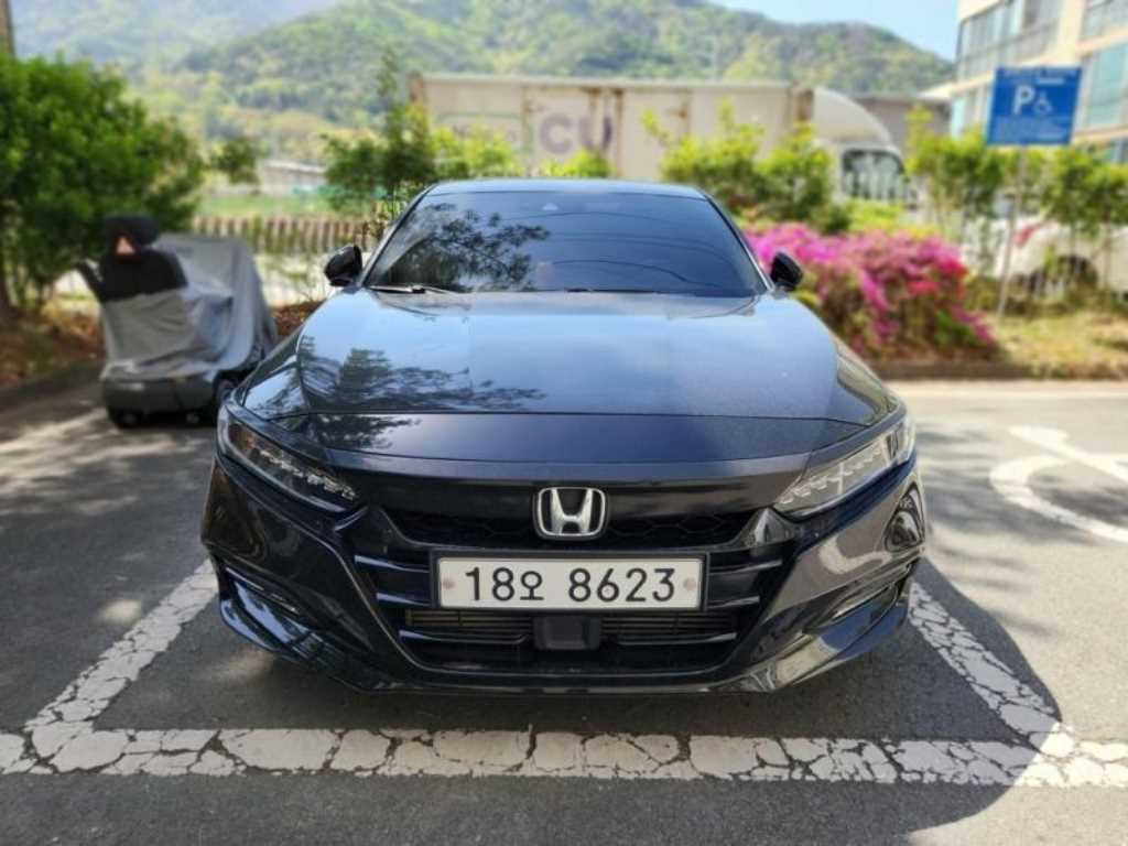 Honda Accord 2018 Negro - Importación desde Corea - HF Imports Iquique - Foto 1