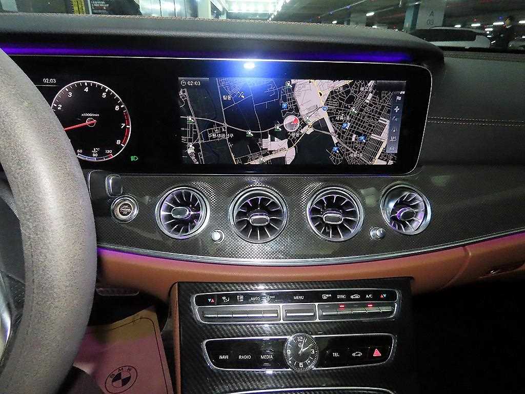 Mercedes Benz E class - Vista 11