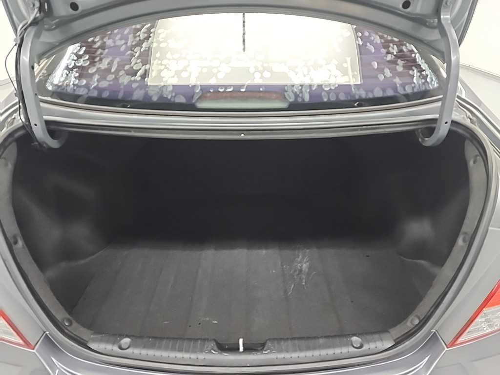 HYUNDAI Accent 2014 Gris - Importación desde Corea - HF Imports Iquique - Foto 18