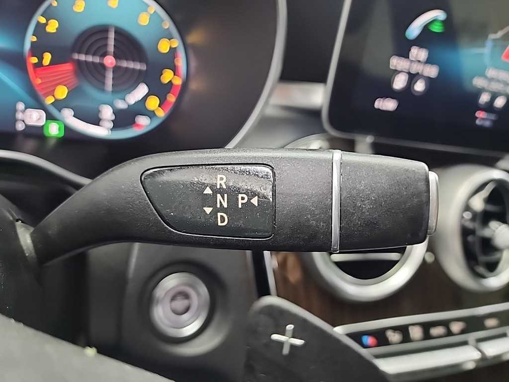 Mercedes Benz GLC Class - Vista 8