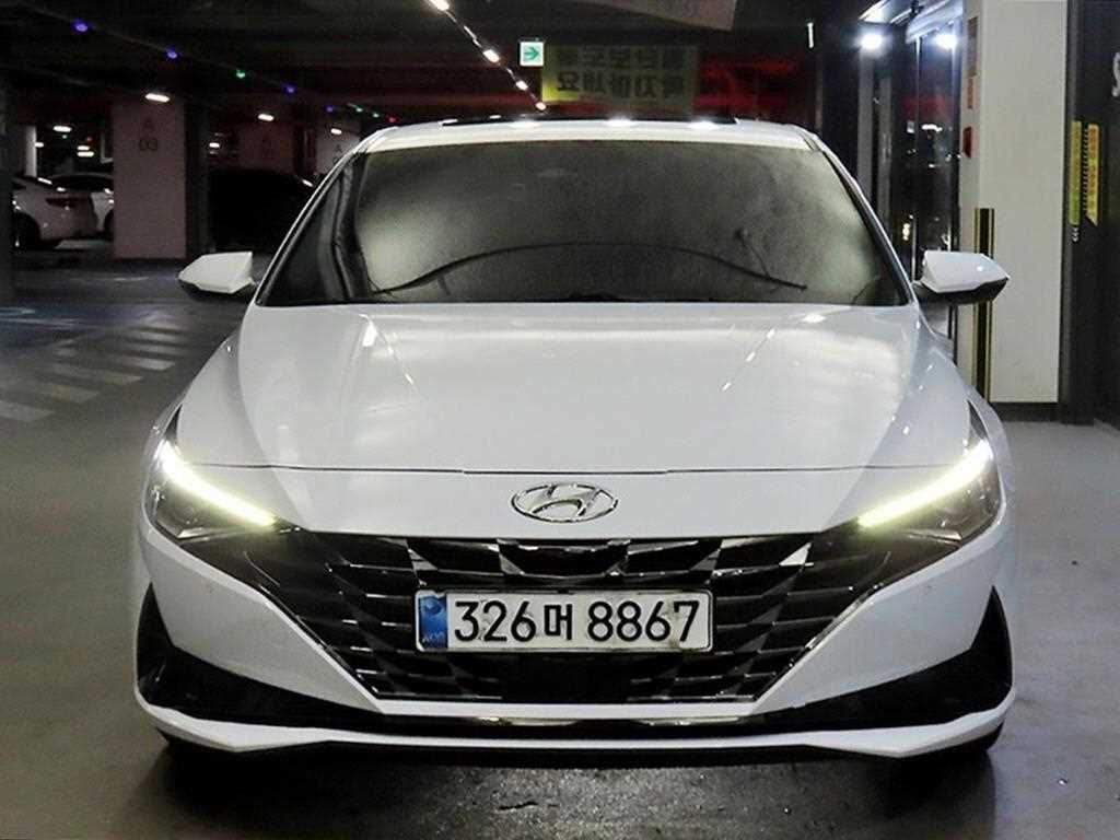 HYUNDAI Avante 2021 Blanco - Importación desde Corea - HF Imports Iquique - Foto 1