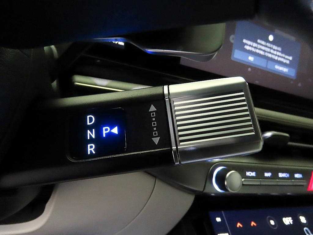 HYUNDAI Grandeur - Vista 12