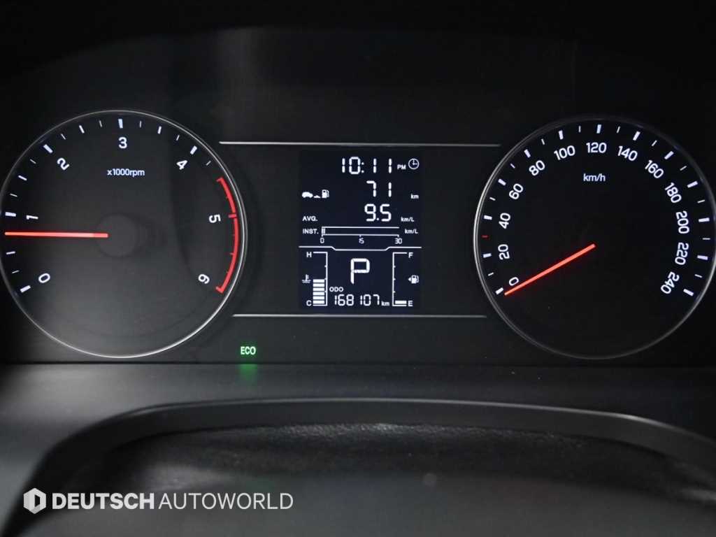 Ssangyong Rexton - Vista 8