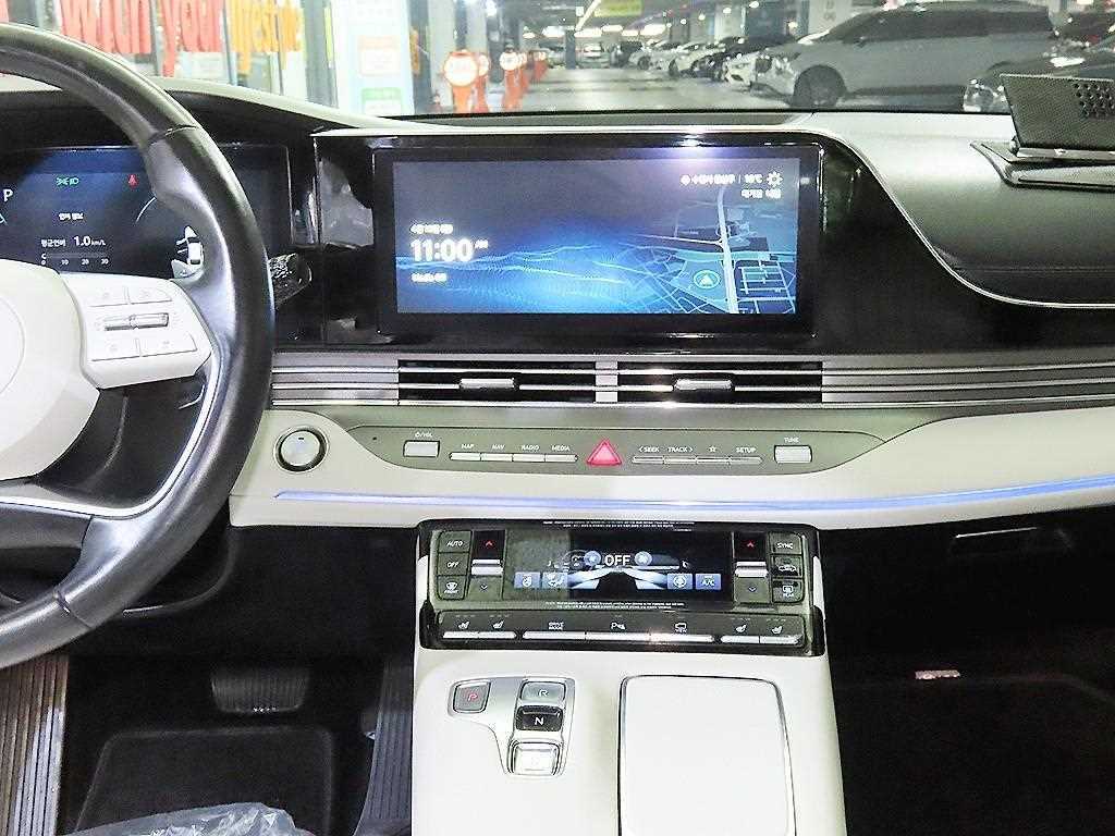 HYUNDAI Grandeur - Vista 11