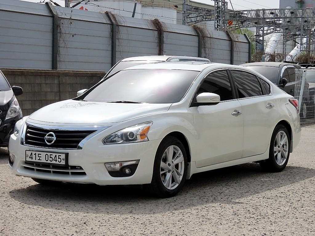 Nissan Altima - Vista 2