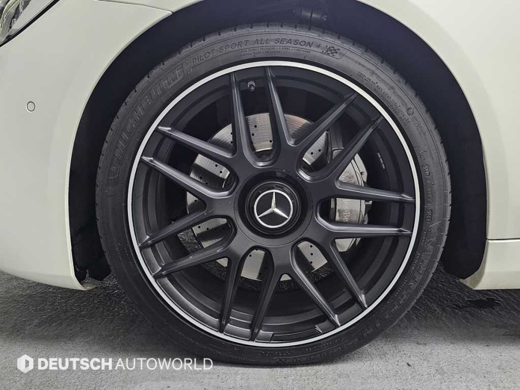 Mercedes Benz S Class - Vista 5