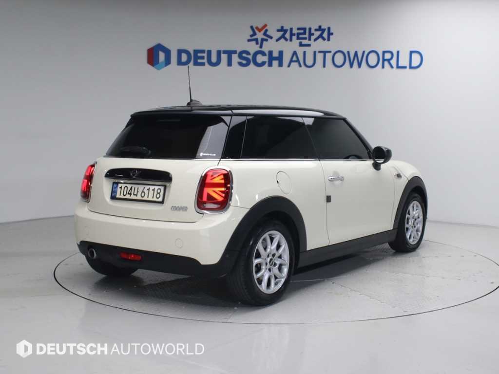 Mini Cooper - Vista 2