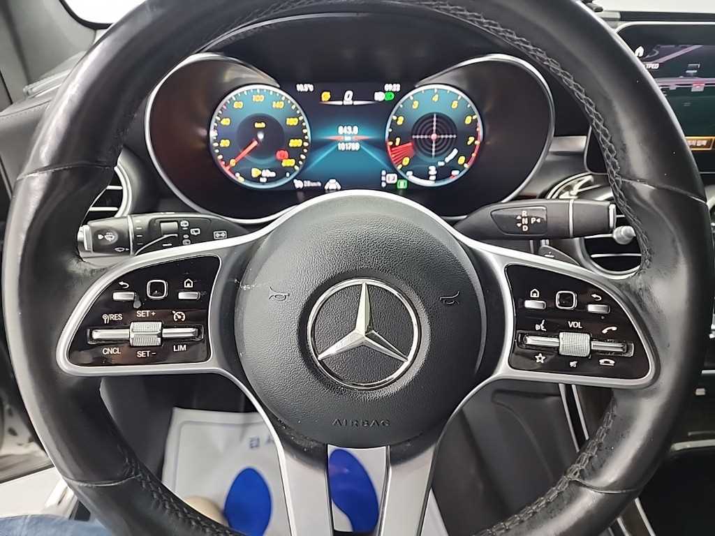 Mercedes Benz GLC Class - Vista 9