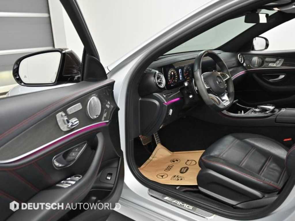 Mercedes Benz E class - Vista 10