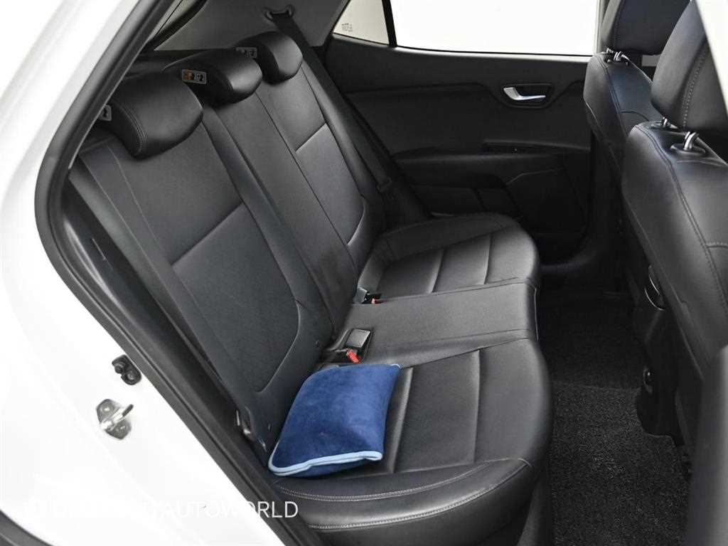 KIA Stonic - Vista 12