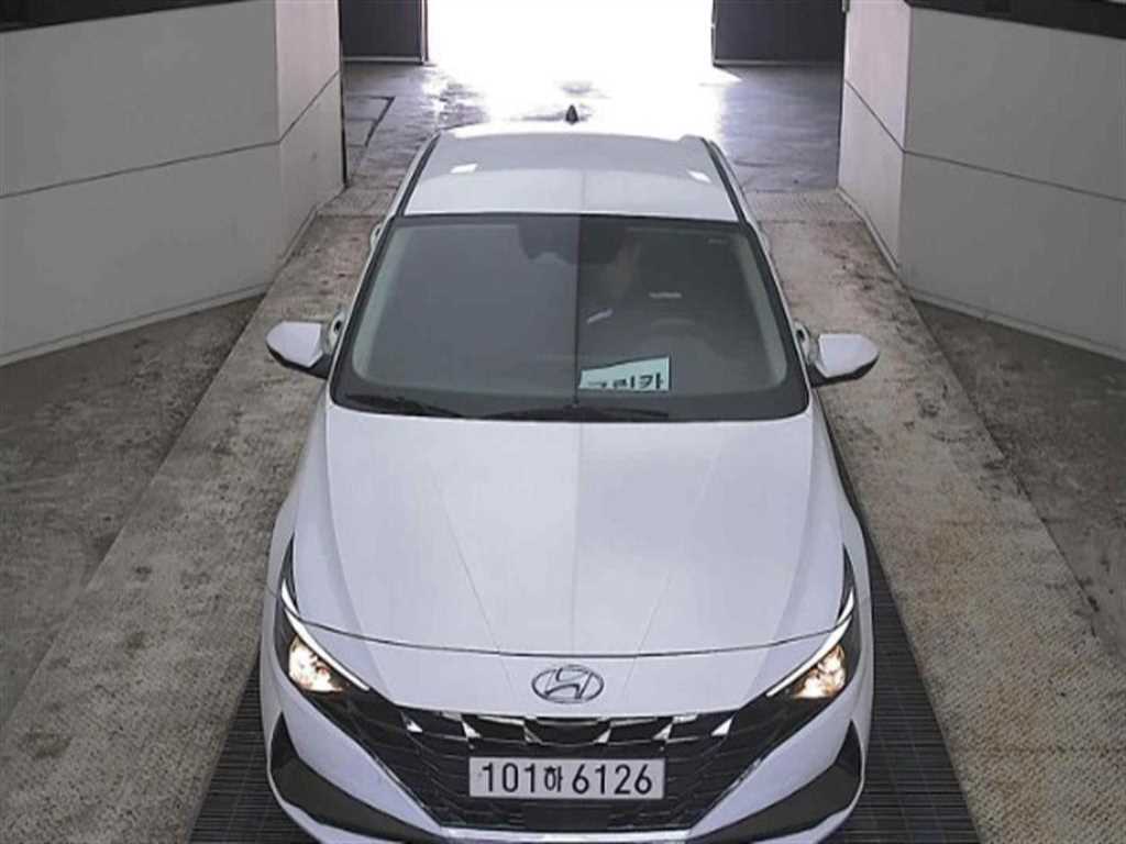HYUNDAI Avante 2021 Blanco - Importación desde Corea - HF Imports Iquique - Foto 1