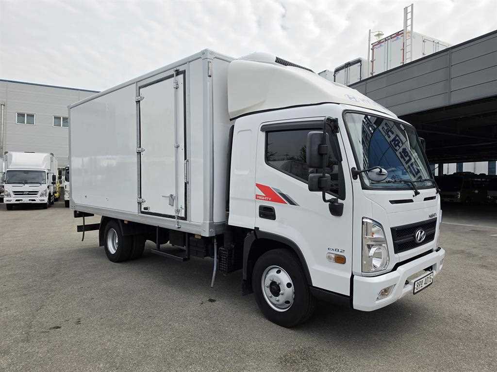 medium and large cargo truck 2021 Blanco - Importación desde Corea - HF Imports Iquique - Foto 1