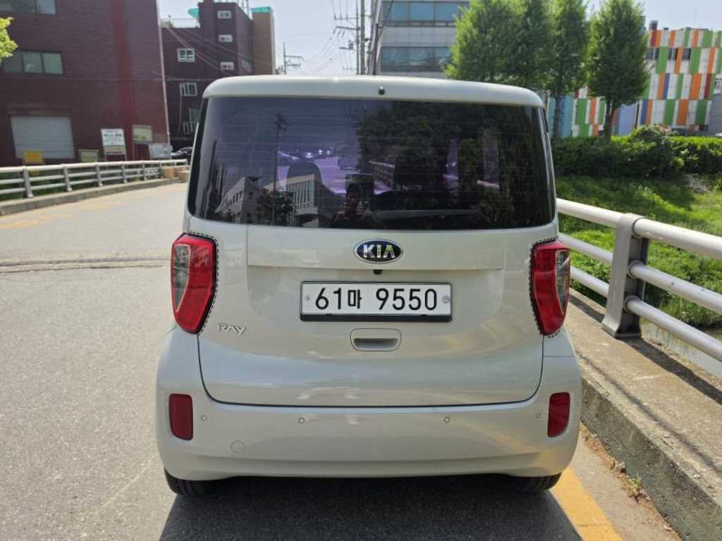 KIA Ray - Vista 5