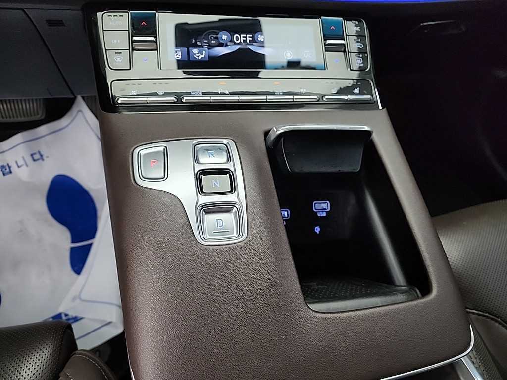 HYUNDAI Grandeur - Vista 8