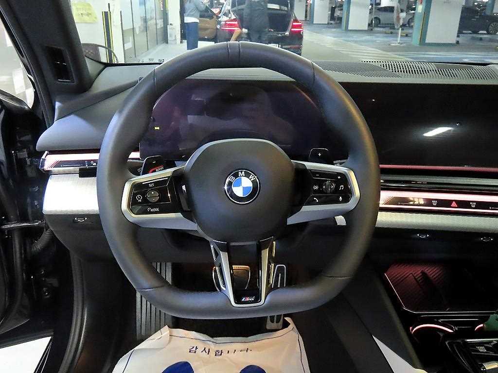 BMW 5 Series - Vista 8