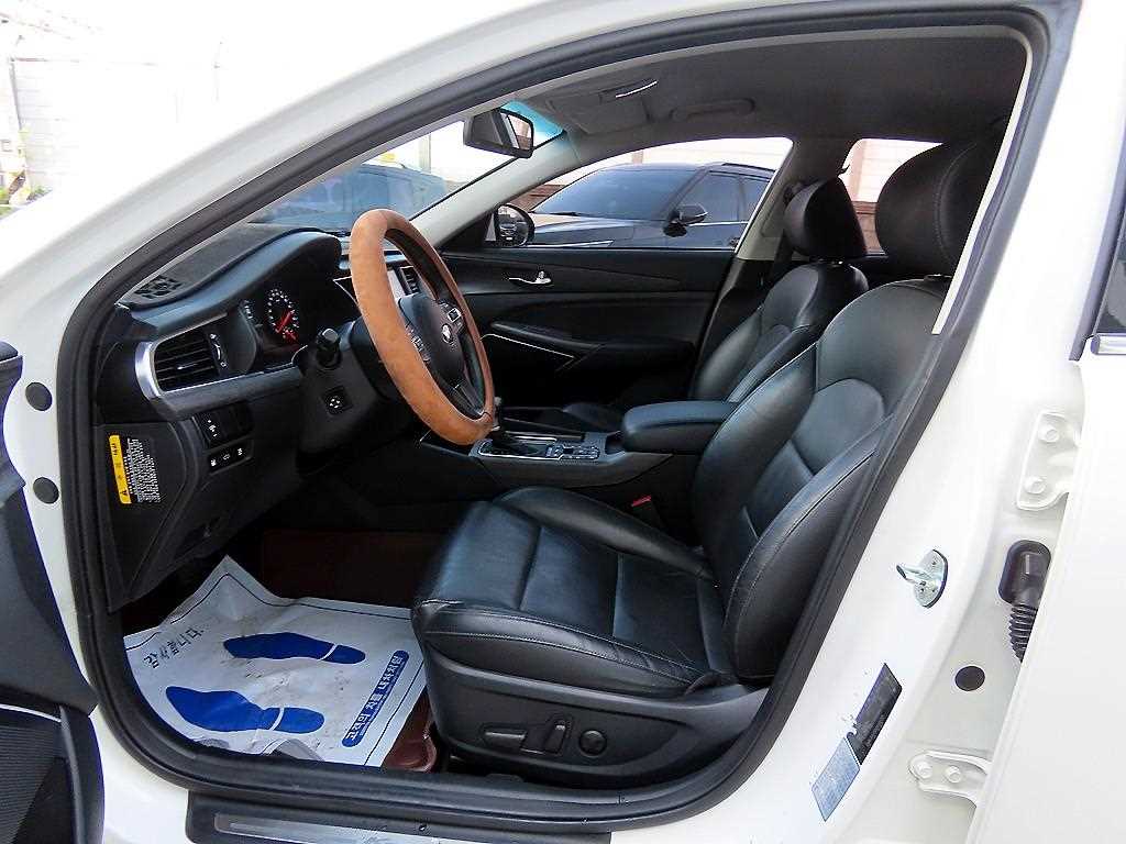 KIA K7 - Vista 5