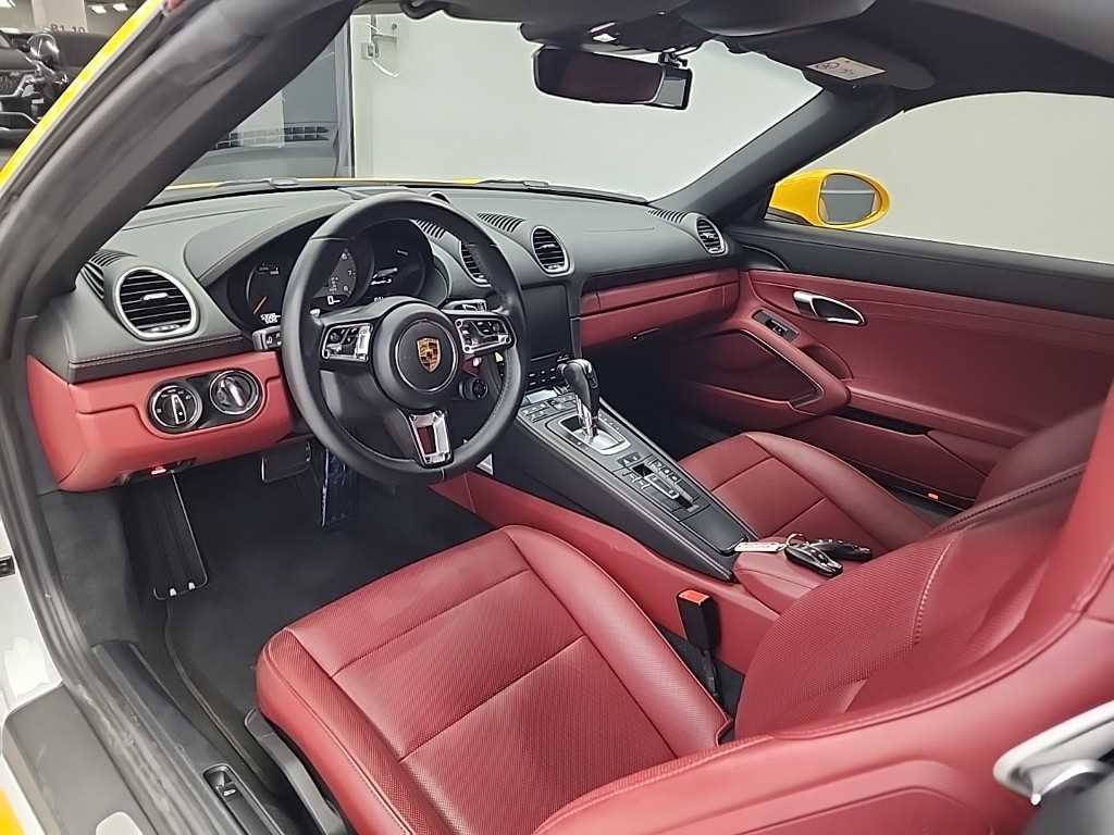 Porsche 718 - Vista 7