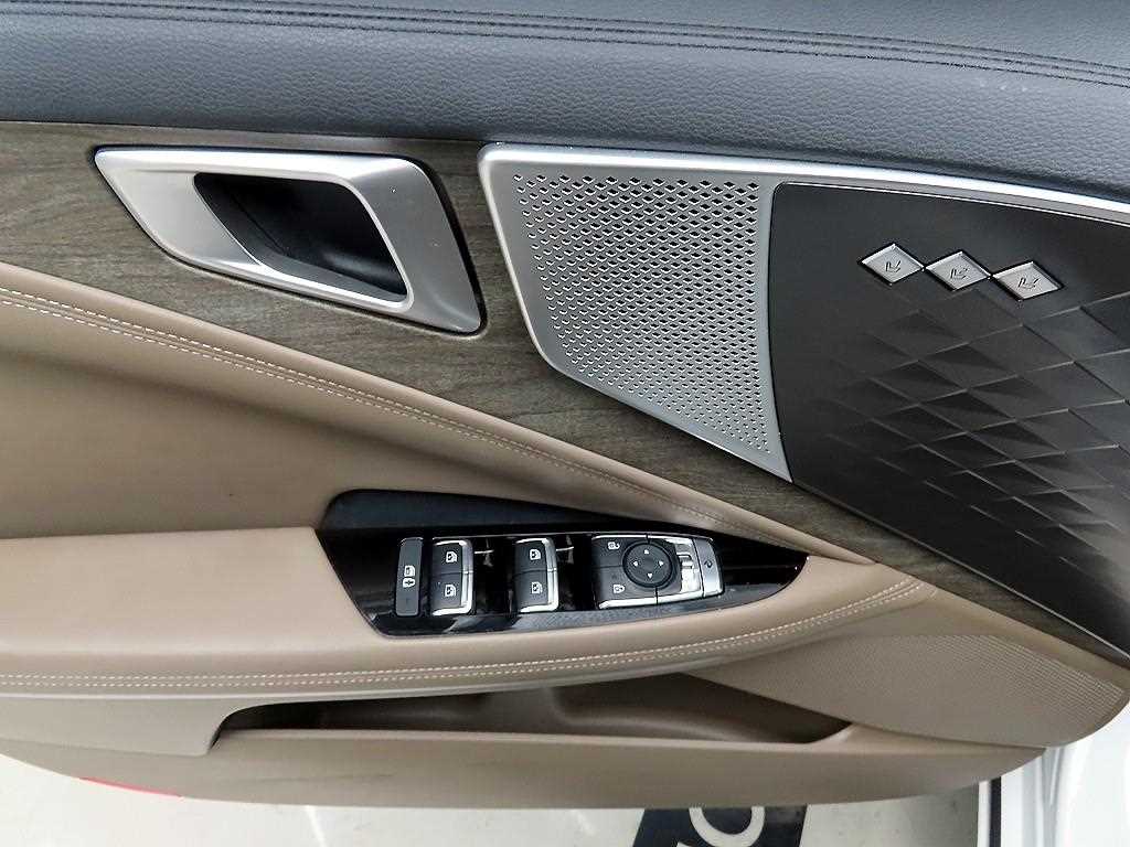 KIA K8 - Vista 11