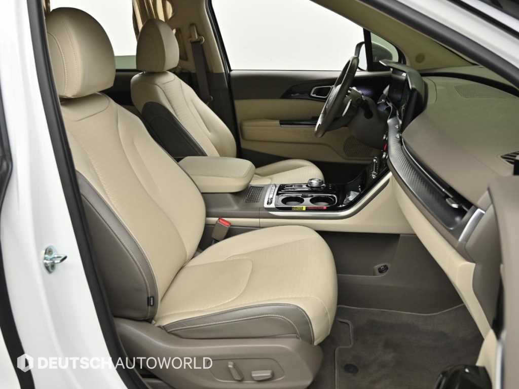 KIA Carnival - Vista 10