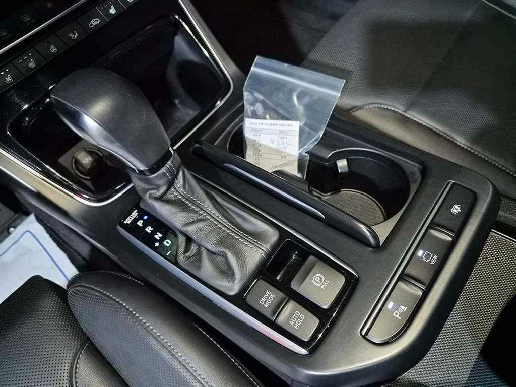 HYUNDAI Grandeur - Vista 11